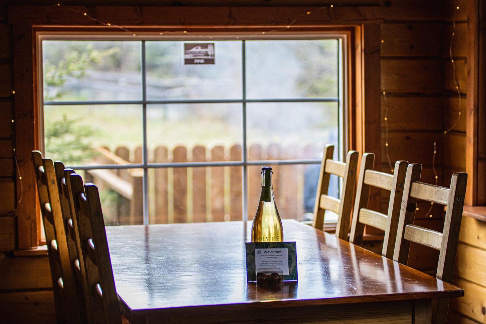Little Atlin Lodge Tagish Exterior foto
